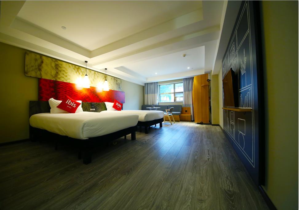 โรงแรมไอบิส ซุยหนิง Suining  ภายนอก รูปภาพ